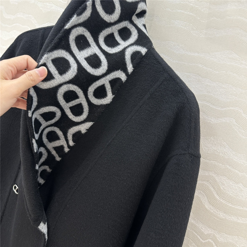 H**me5 cashmere jacquard coat