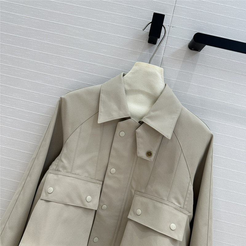 L0ew* khaki trench coat