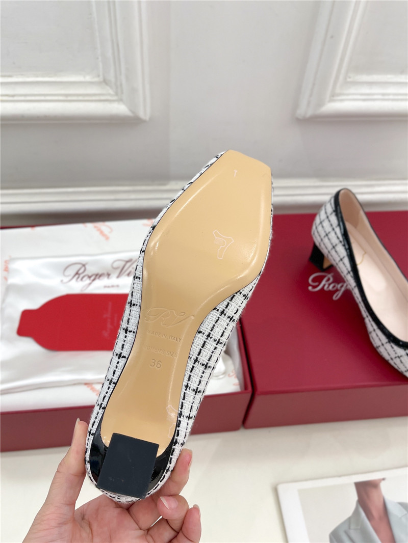 Roger Vivier Belle Vivier Pumps Multicolour Patent Fabric