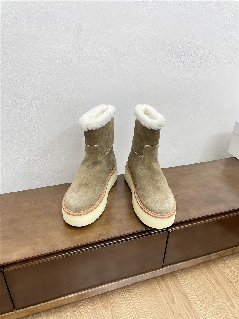 Pra*a triangle-logo platform brown suede snow boots