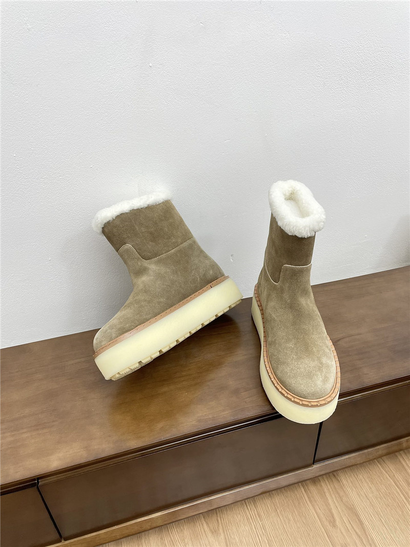 Pra*a triangle-logo platform brown suede snow boots