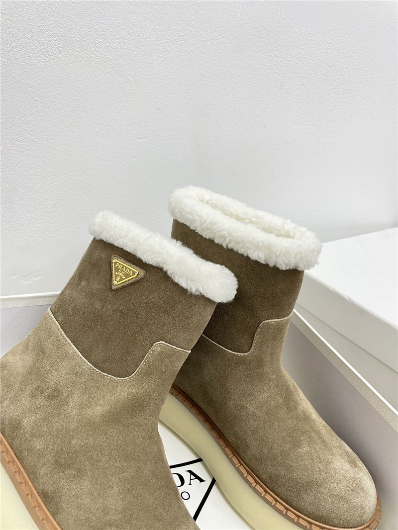 Pra*a triangle-logo platform brown suede snow boots