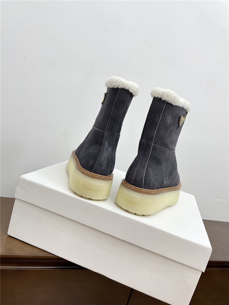 Pra*a triangle-logo platform suede snow boots