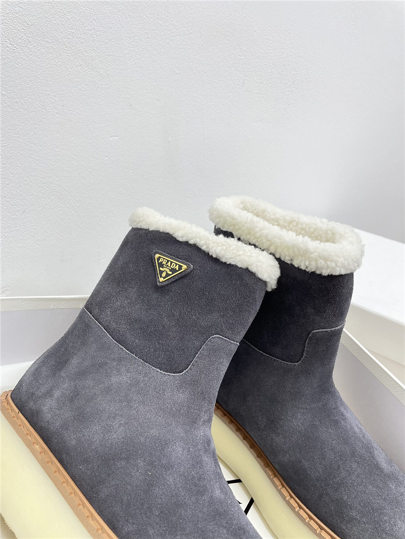 Pra*a triangle-logo platform suede snow boots