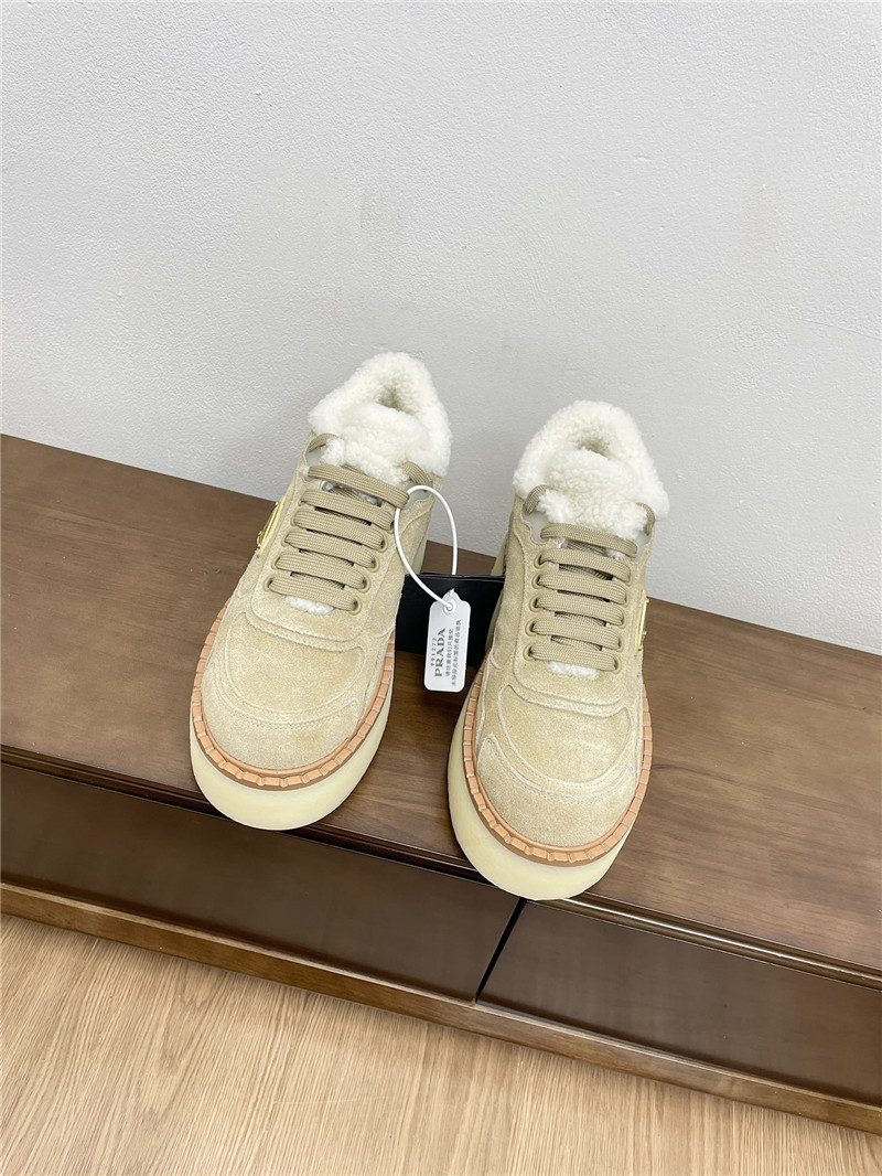 Pra*a winter platform suede sneakers beige