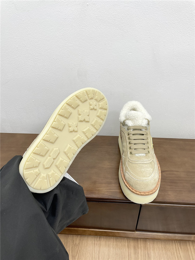 Pra*a winter platform suede sneakers beige