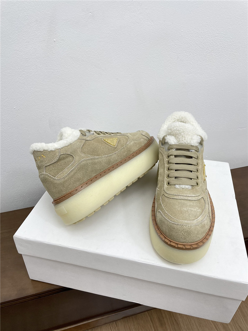 Pra*a winter platform suede sneakers beige