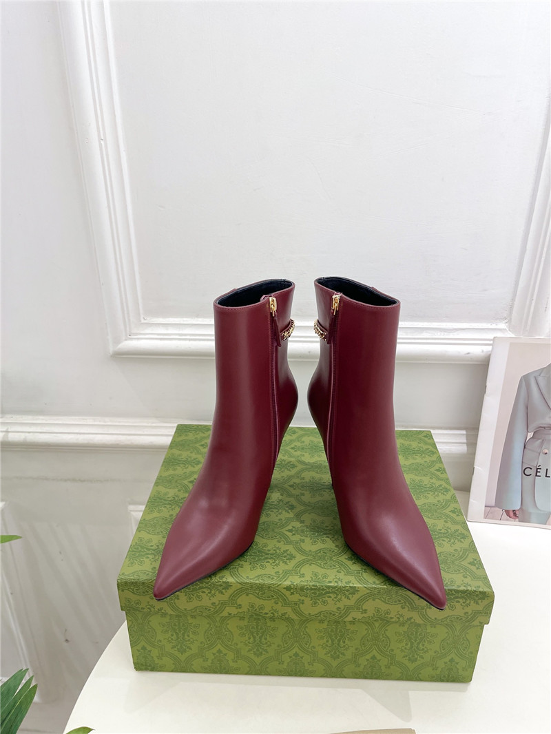 Gvc*1 women’s signoria ankle boots in burgundy