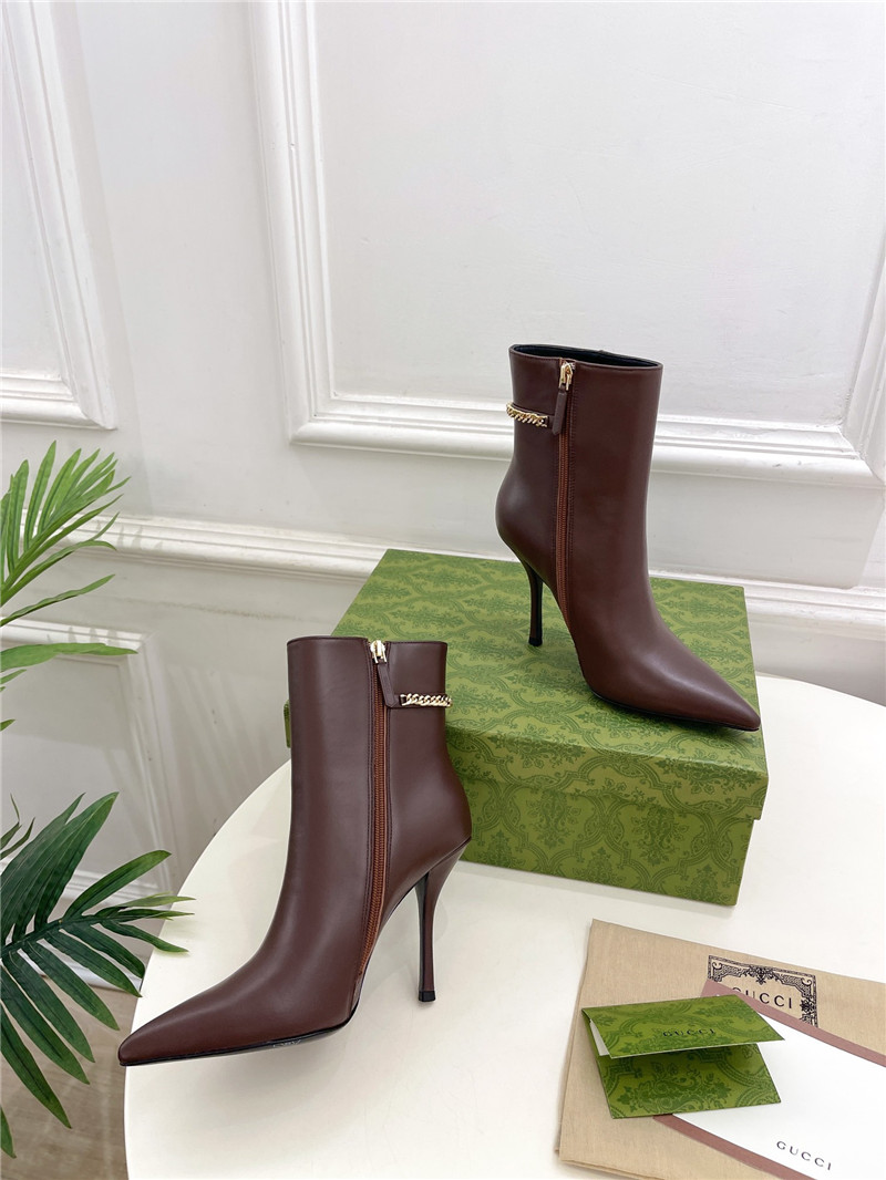 Gvc*1 women’s signoria ankle boots in brown