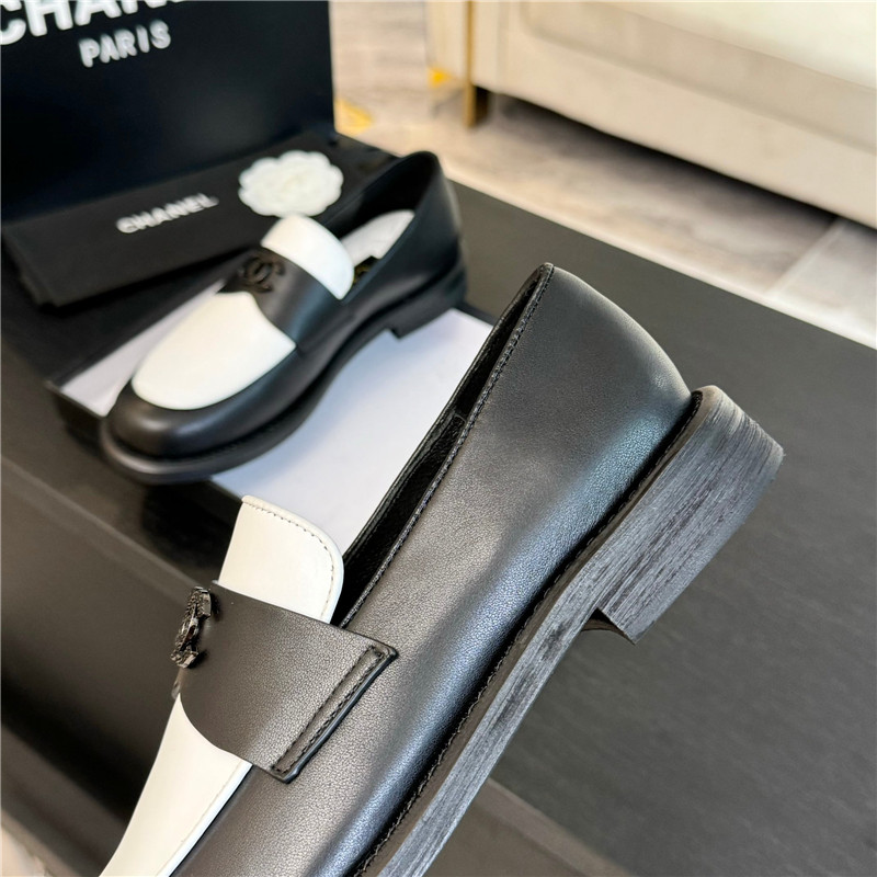 Ch**el black/white shiny lambskin moccasin loafers