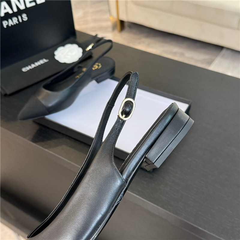 Ch**el flat slingbacks in black leather/grosgrain