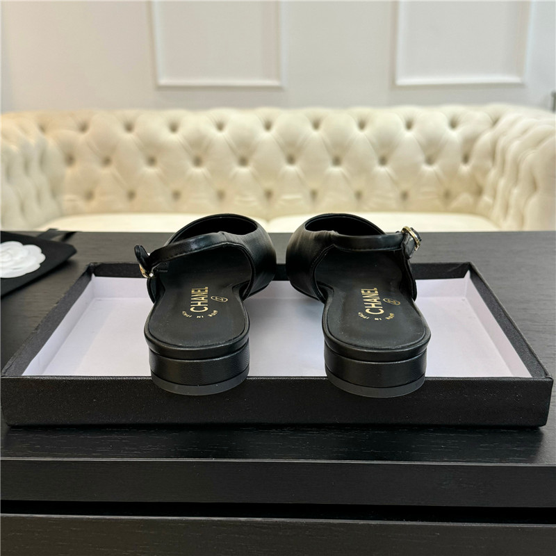 Ch**el flat slingbacks in black leather/grosgrain