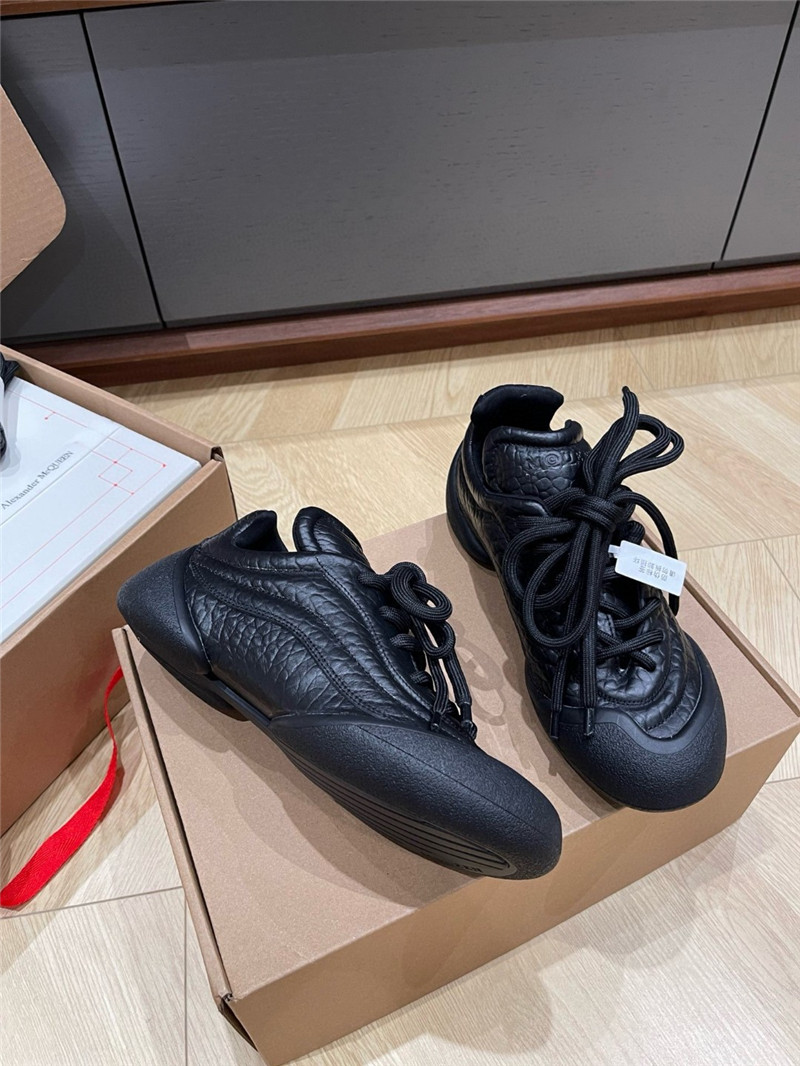 a1exa*der Mcqv*en flexion sneakers black