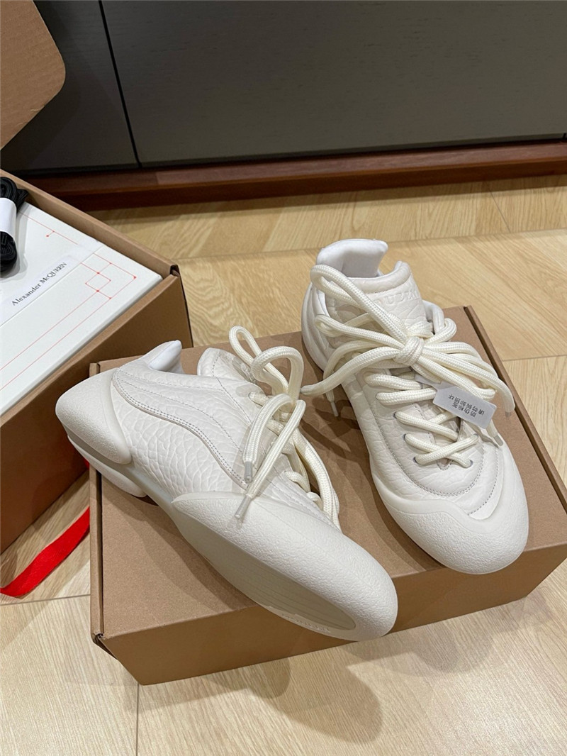 a1exa*der Mcqv*en flexion sneakers white