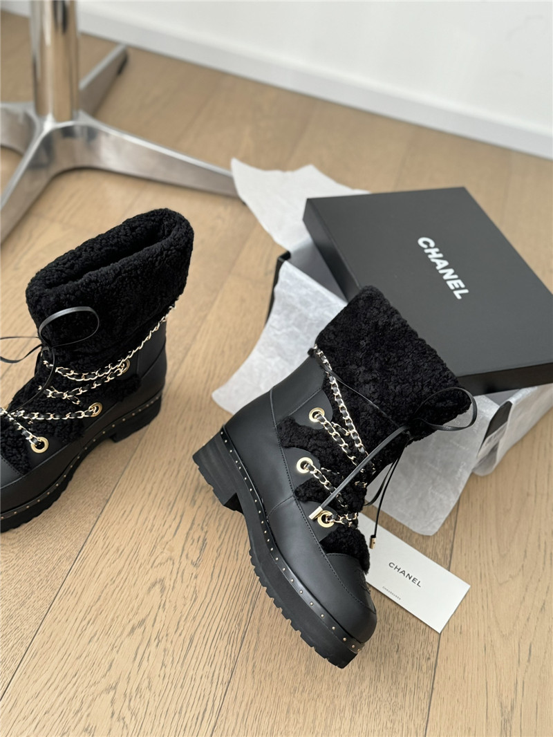 Ch**el black calfskin wool snow boots
