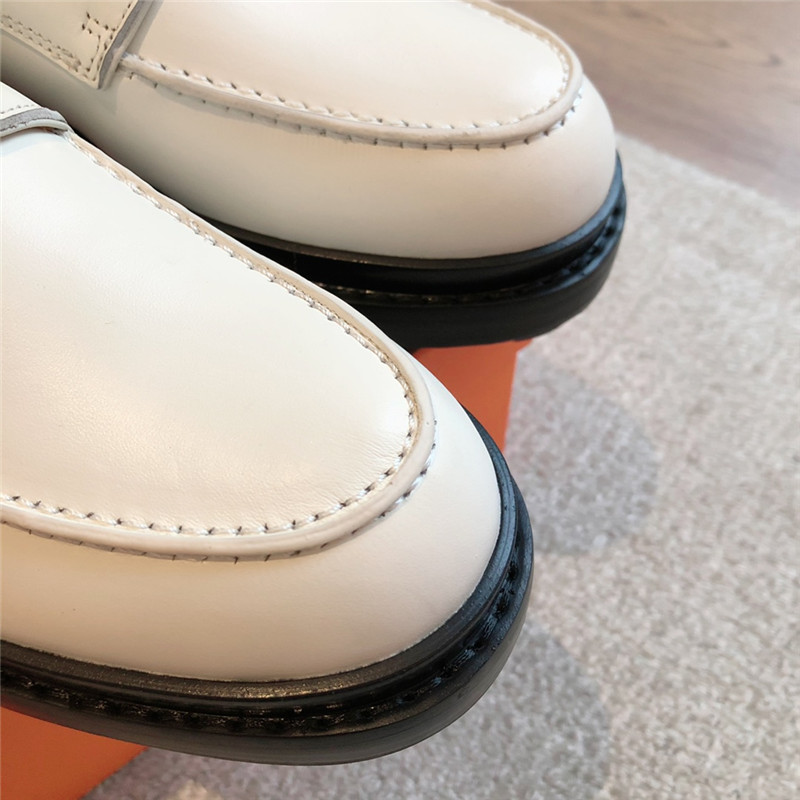 H**me5 first derby shoe in natural calfskin