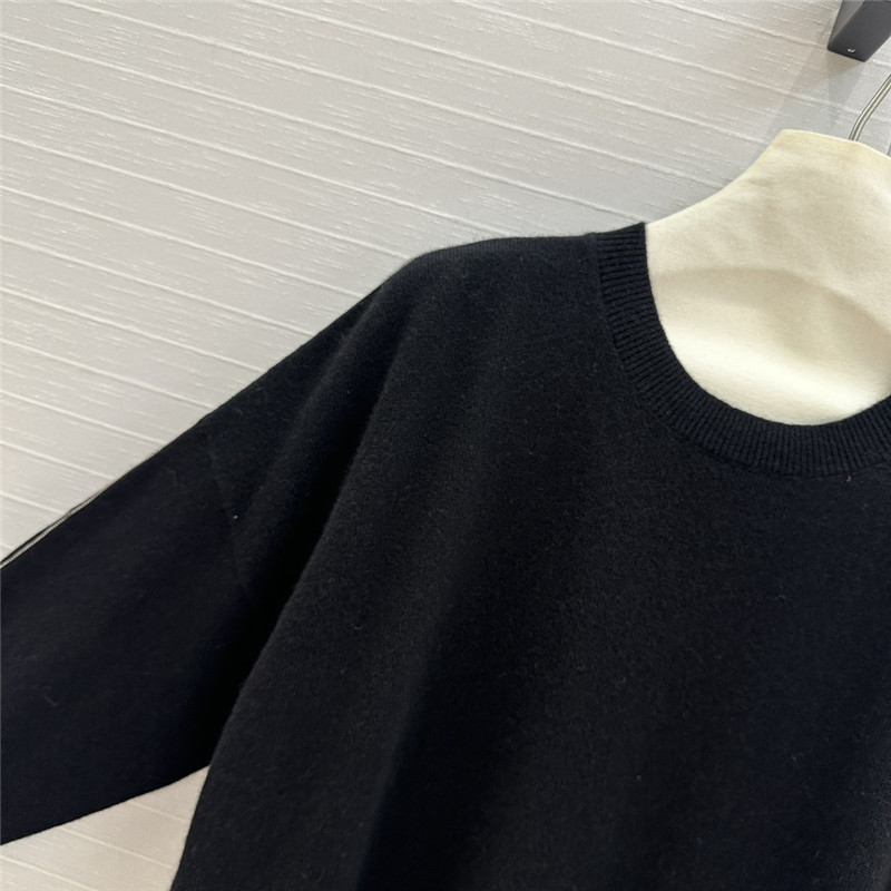 BC Crewneck Black Cashmere Sweater