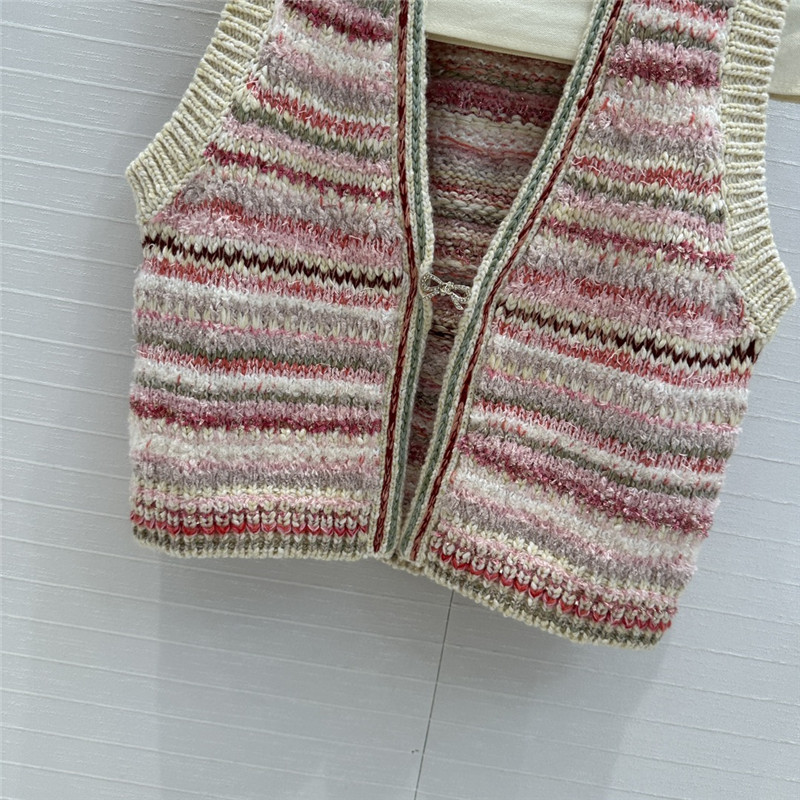 Ch**el pattern knitted vest