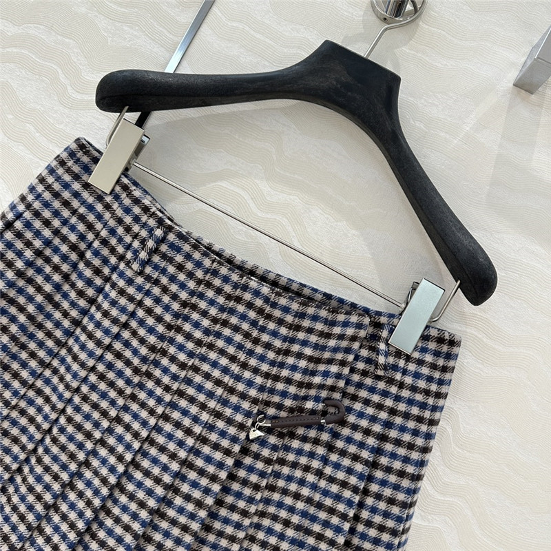 Pra*a preppy pleated skirt