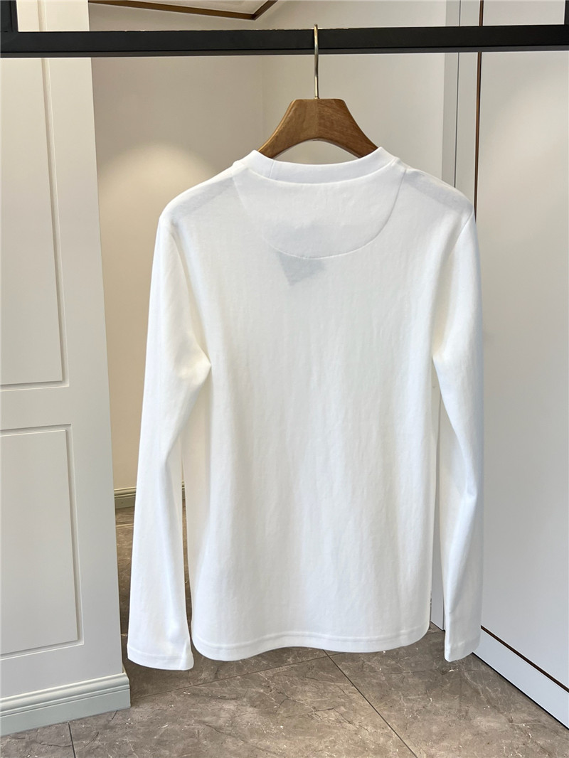 Pra*a solid color t-shirt