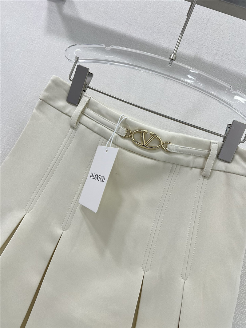 Va1e*ntin0 vintage pleated skirt