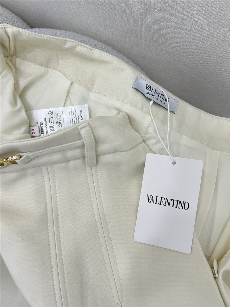 Va1e*ntin0 vintage pleated skirt