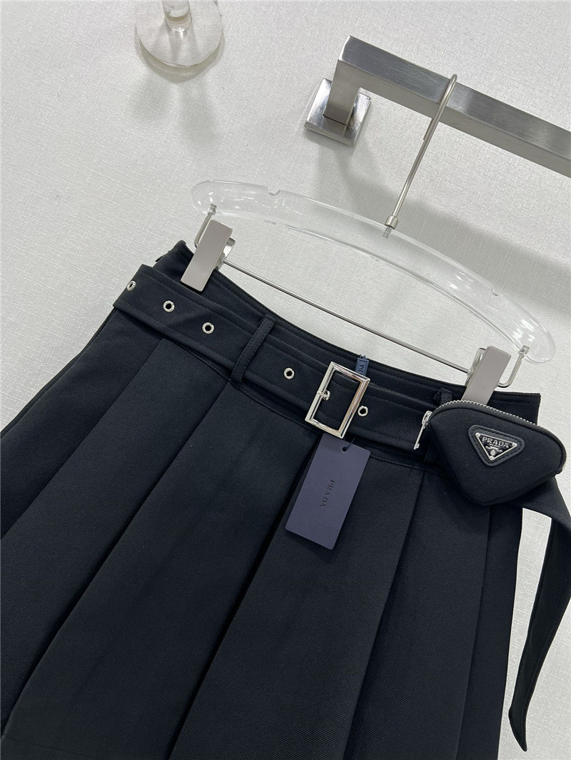 Pra*a pleated skirt
