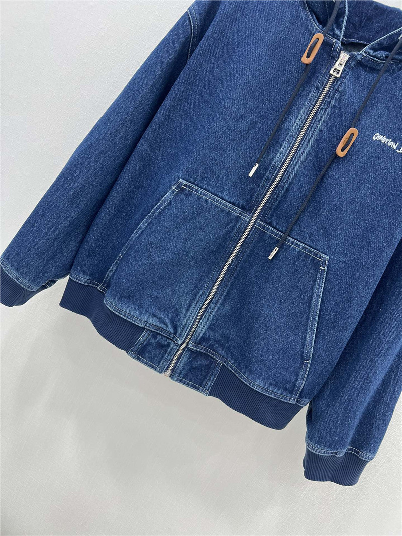 D10r hooded zip-up jacket