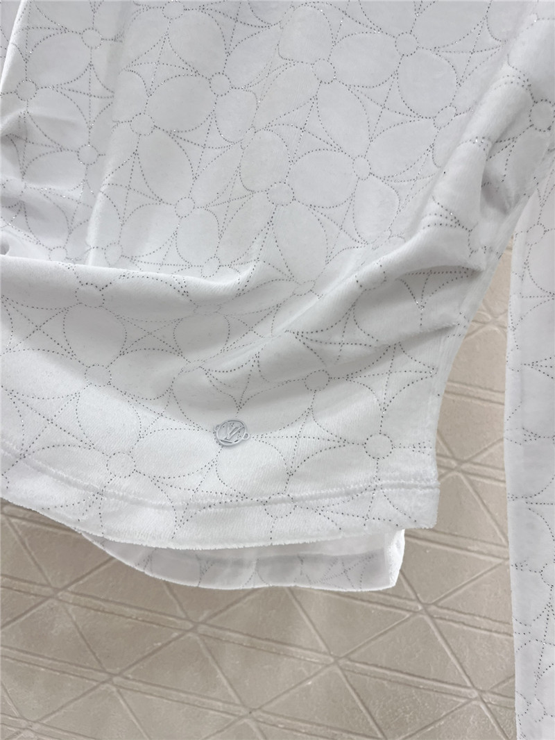 l0vis Vvtt0n lv velvet bottoming shirt