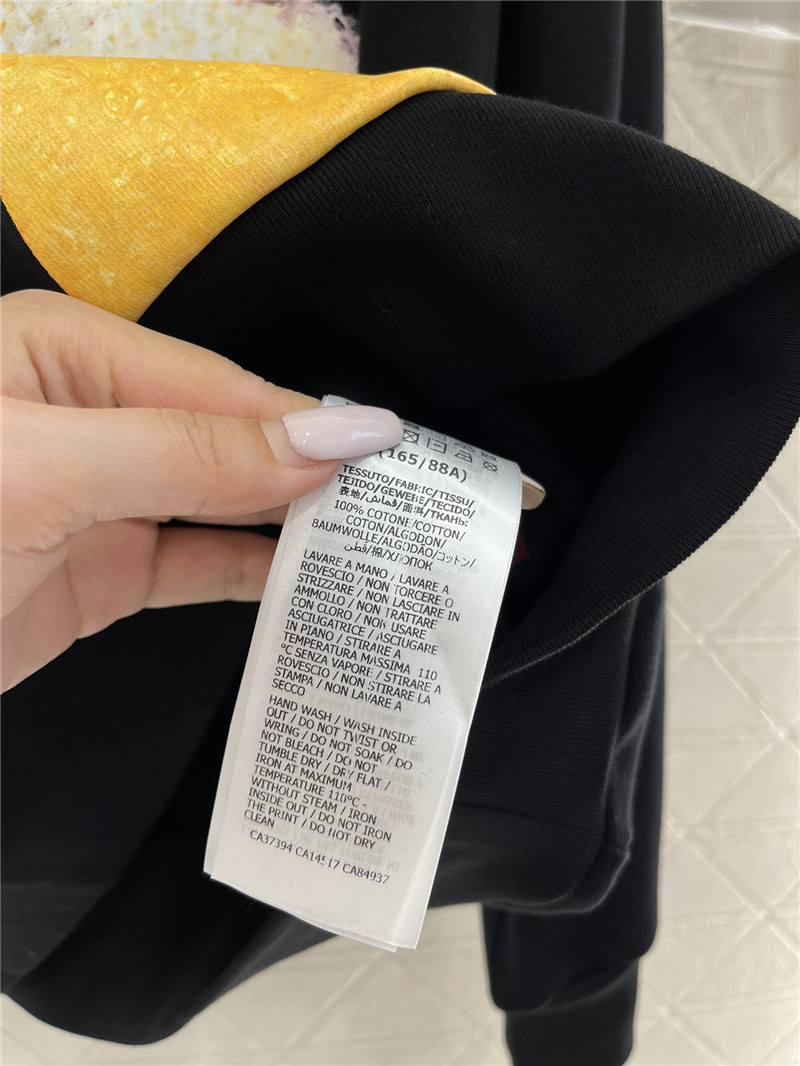 Gvc*1 logo dog crewneck sweatshirt black