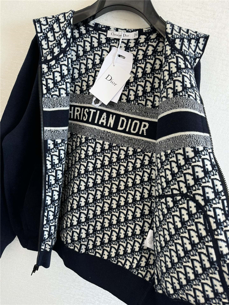 D10r reversible jacket