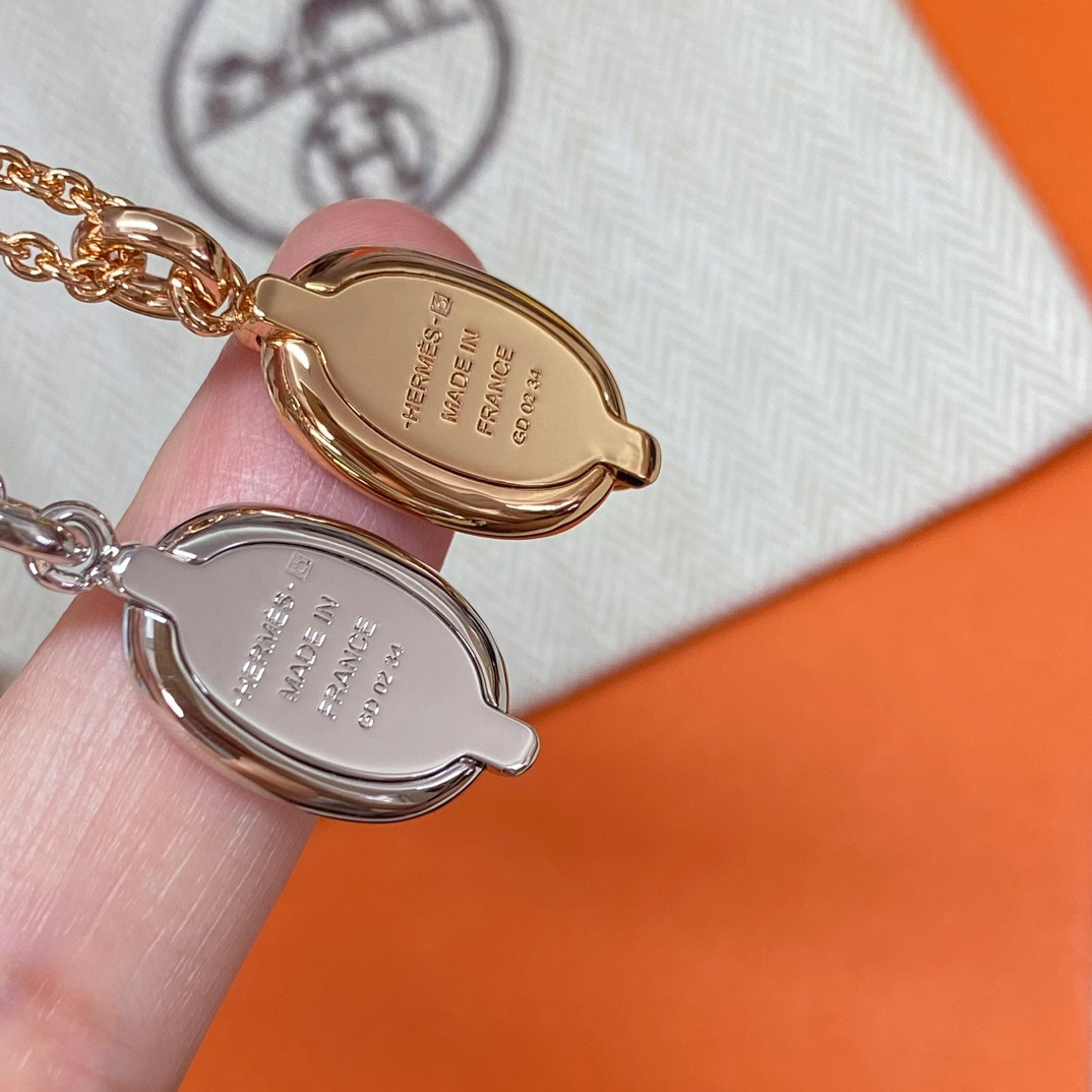 H**me5 pink enamel necklace