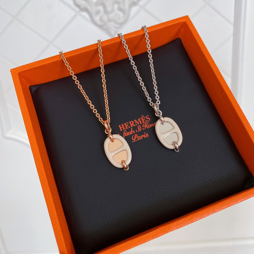 H**me5 pink enamel necklace