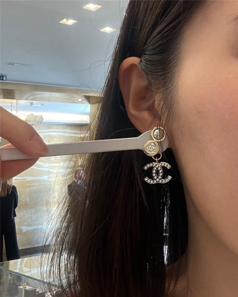 Ch**el round hanging c earrings