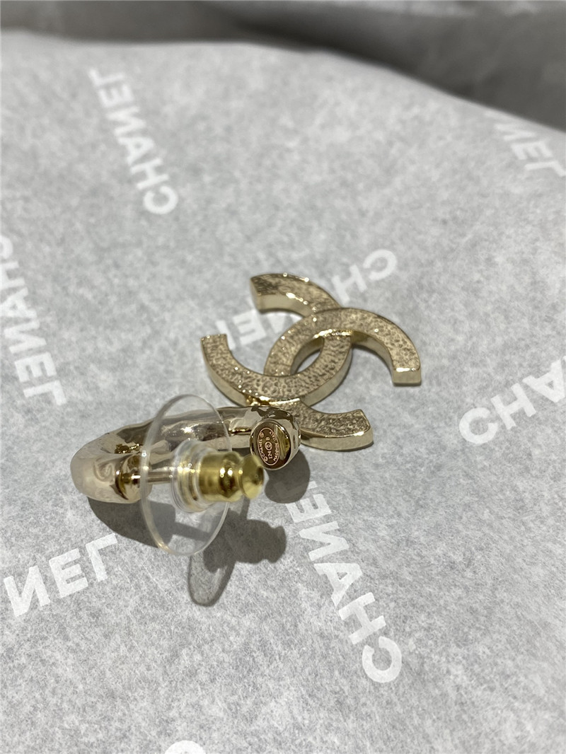 Ch**el pink double c earrings