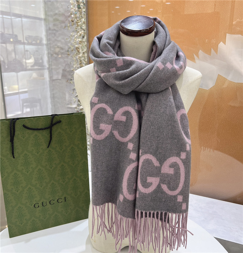 Gvc*1 cashmere jacquard scarf