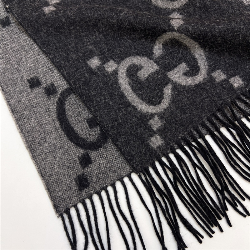 Gvc*1 cashmere jacquard scarf