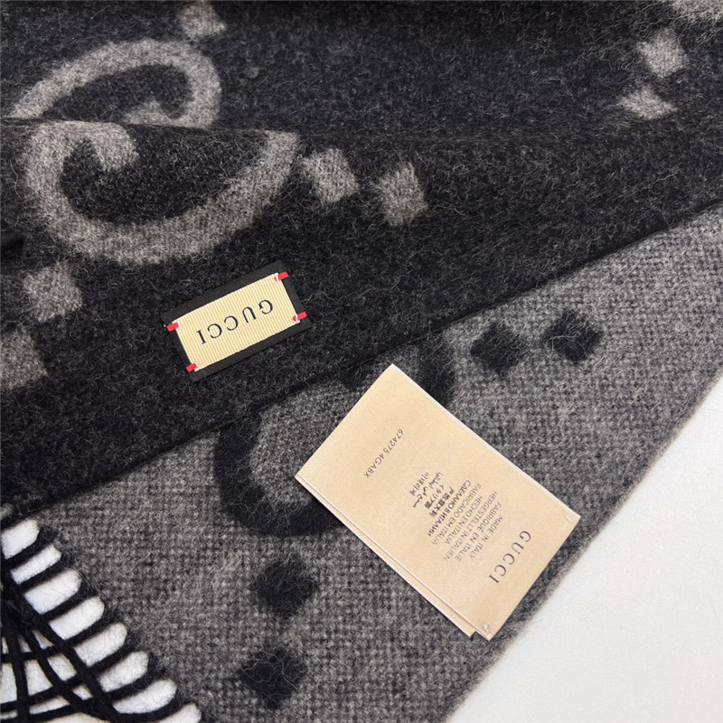 Gvc*1 cashmere jacquard scarf