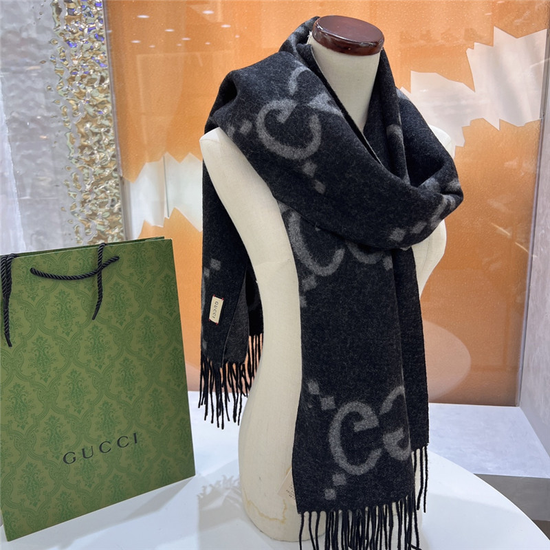 Gvc*1 cashmere jacquard scarf