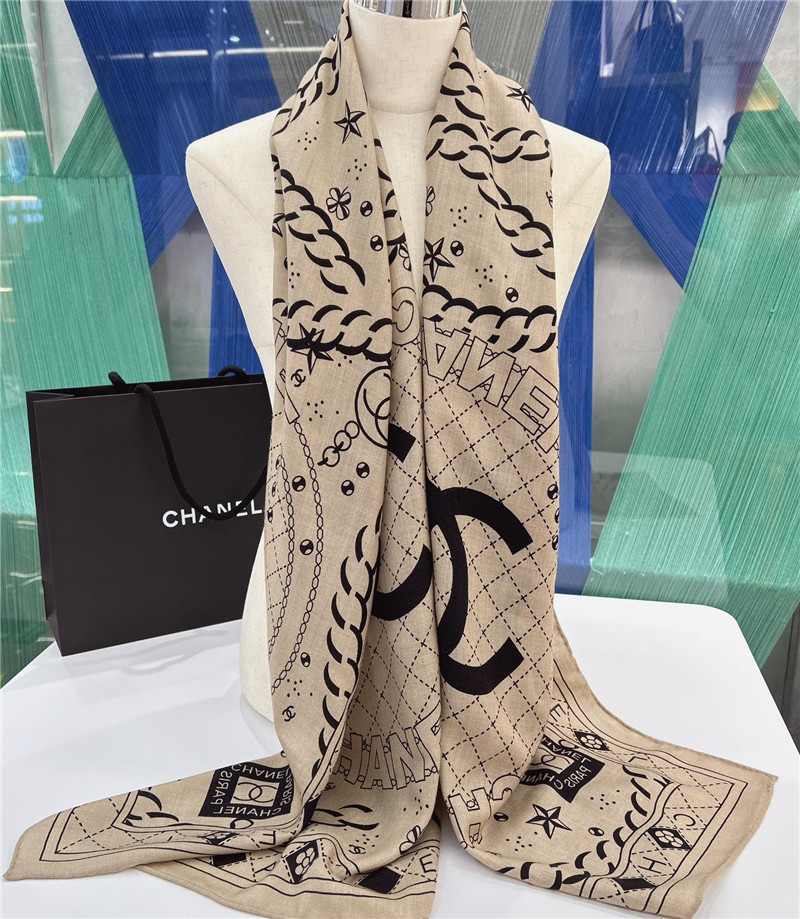 Ch**el chain logo long scarf