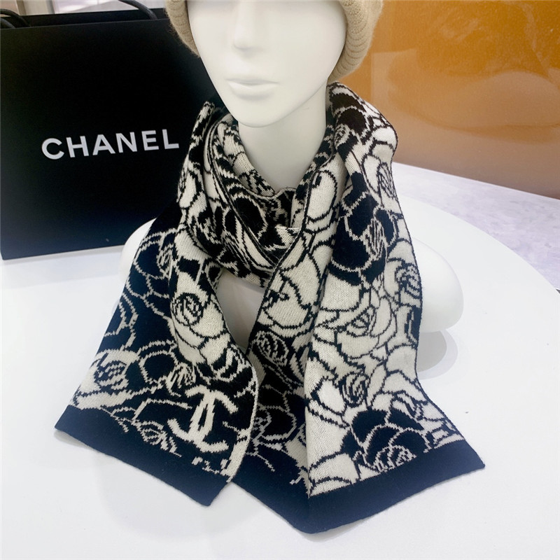 Ch**el camellia scarf