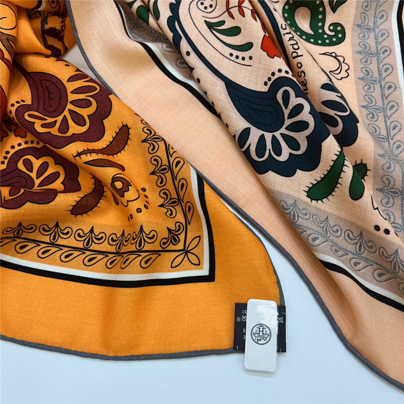 H**me5 double-sided silk scarf