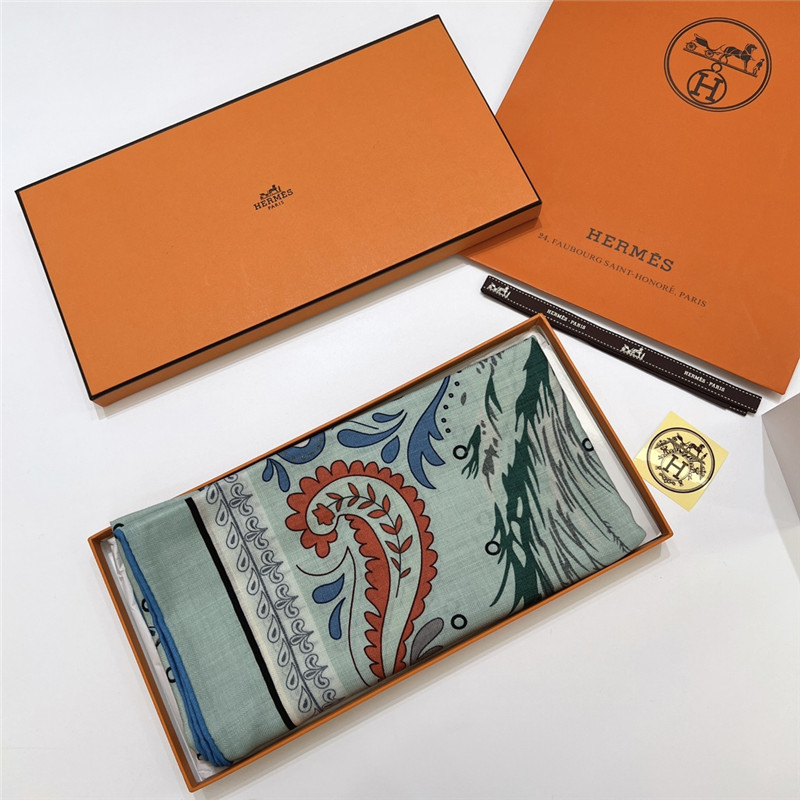 H**me5 double-sided silk scarf