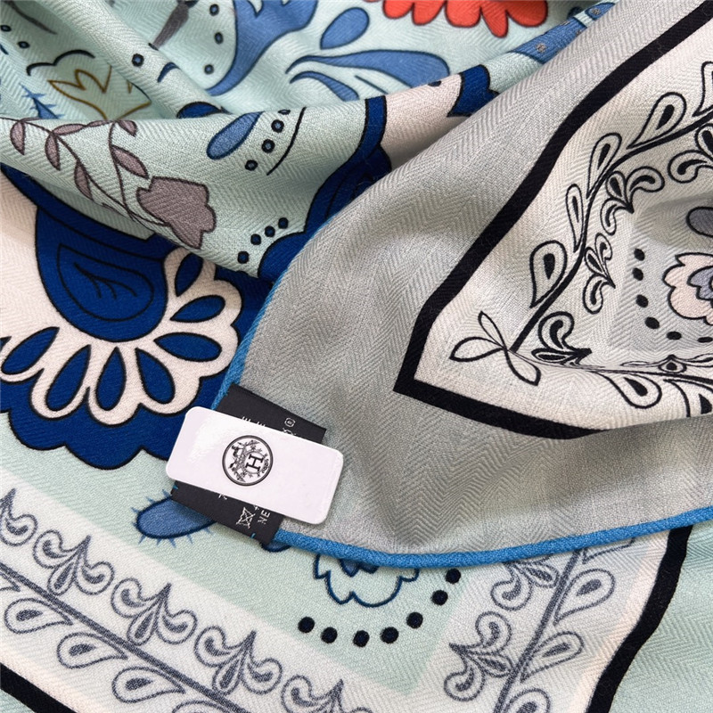 H**me5 double-sided silk scarf