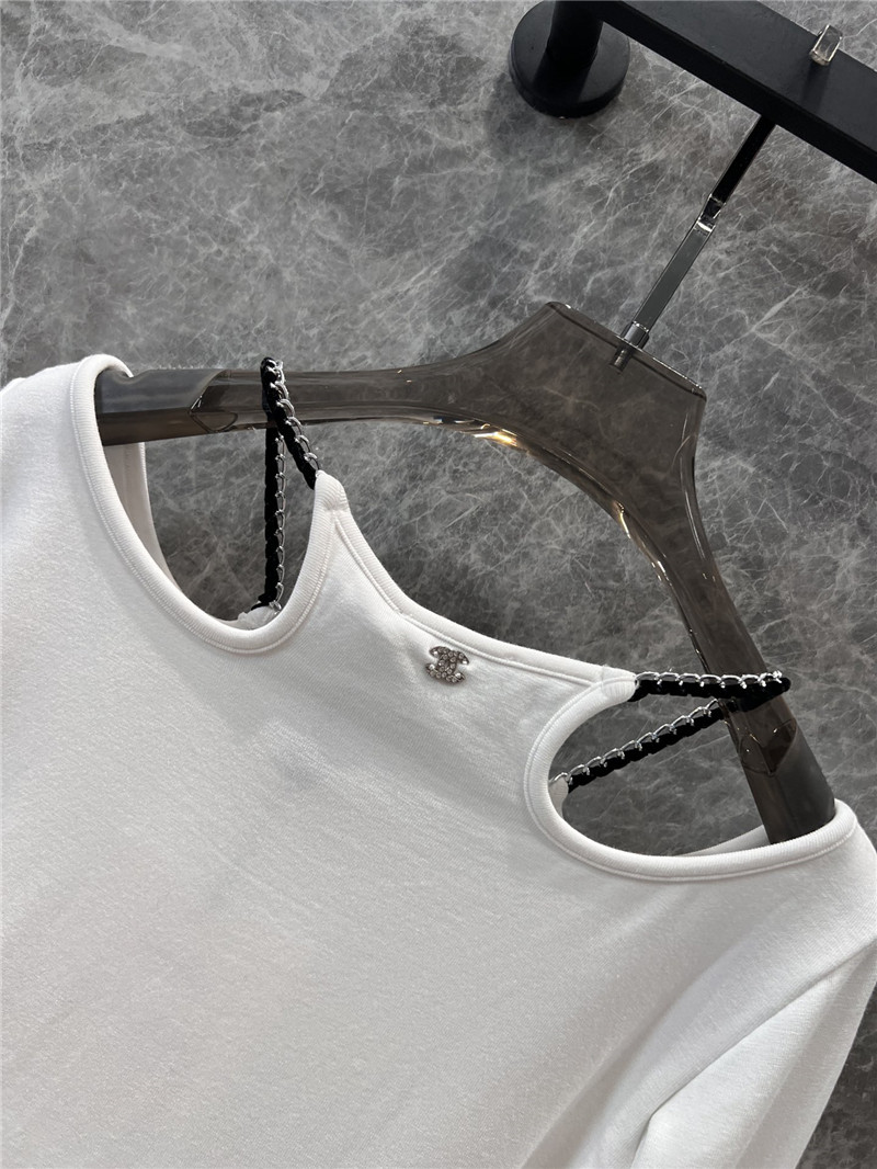 Ch**el long sleeve bottoming t-shirt