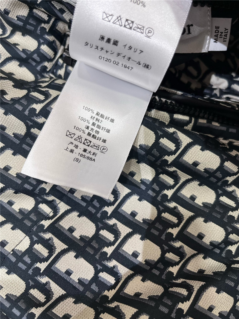 D10r two-way monogram vest