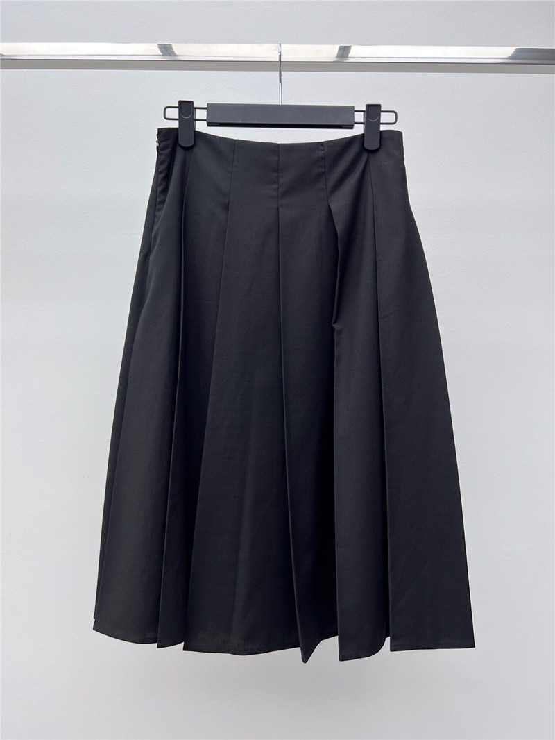 Pra*a wool slit skirt