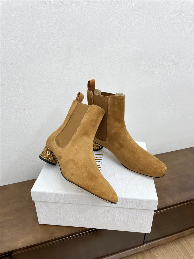 D10r icon 40mm brown suede ankle boots