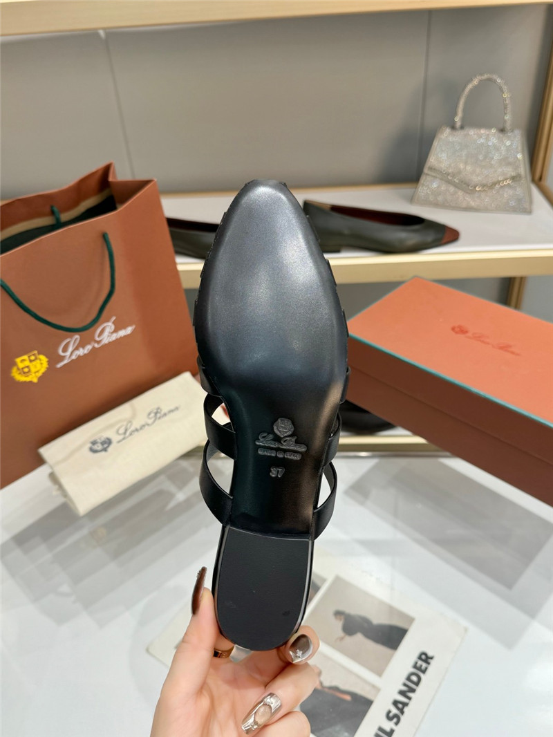 L0r0 P1ana braided strap sandals in black calfskin