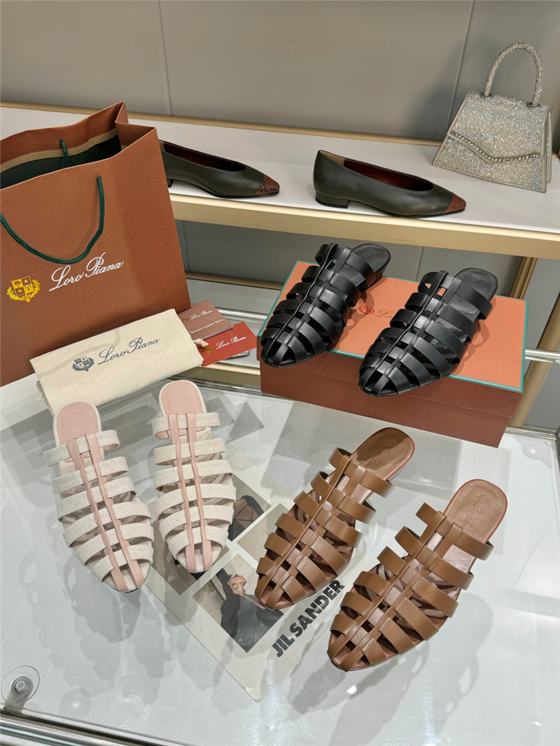 L0r0 P1ana braided strap sandals in brown calfskin